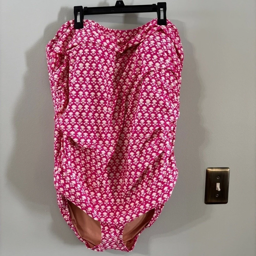 J.Crew pink patterned rouched strapless swimsuit size 22